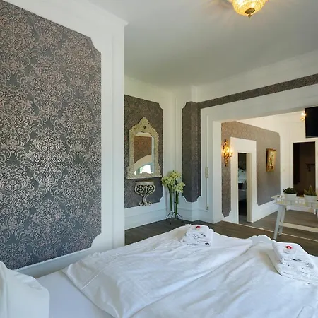 Elbzollhaus 3* Dessau-Rosslau