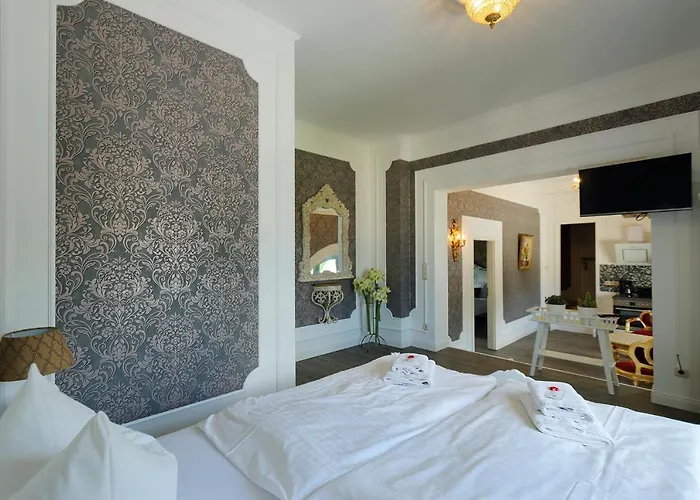 Elbzollhaus 3* Dessau-Rosslau